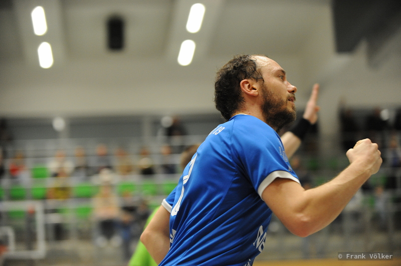 Felix Rother freut sich nach einem seiner vielen Torerfolgen